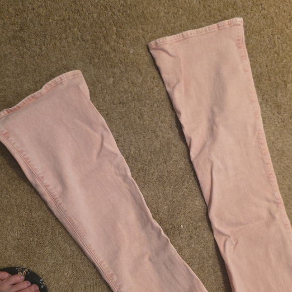 Abercrombie & Fitch Pink Girls' Jeans - Picture 8 of 8